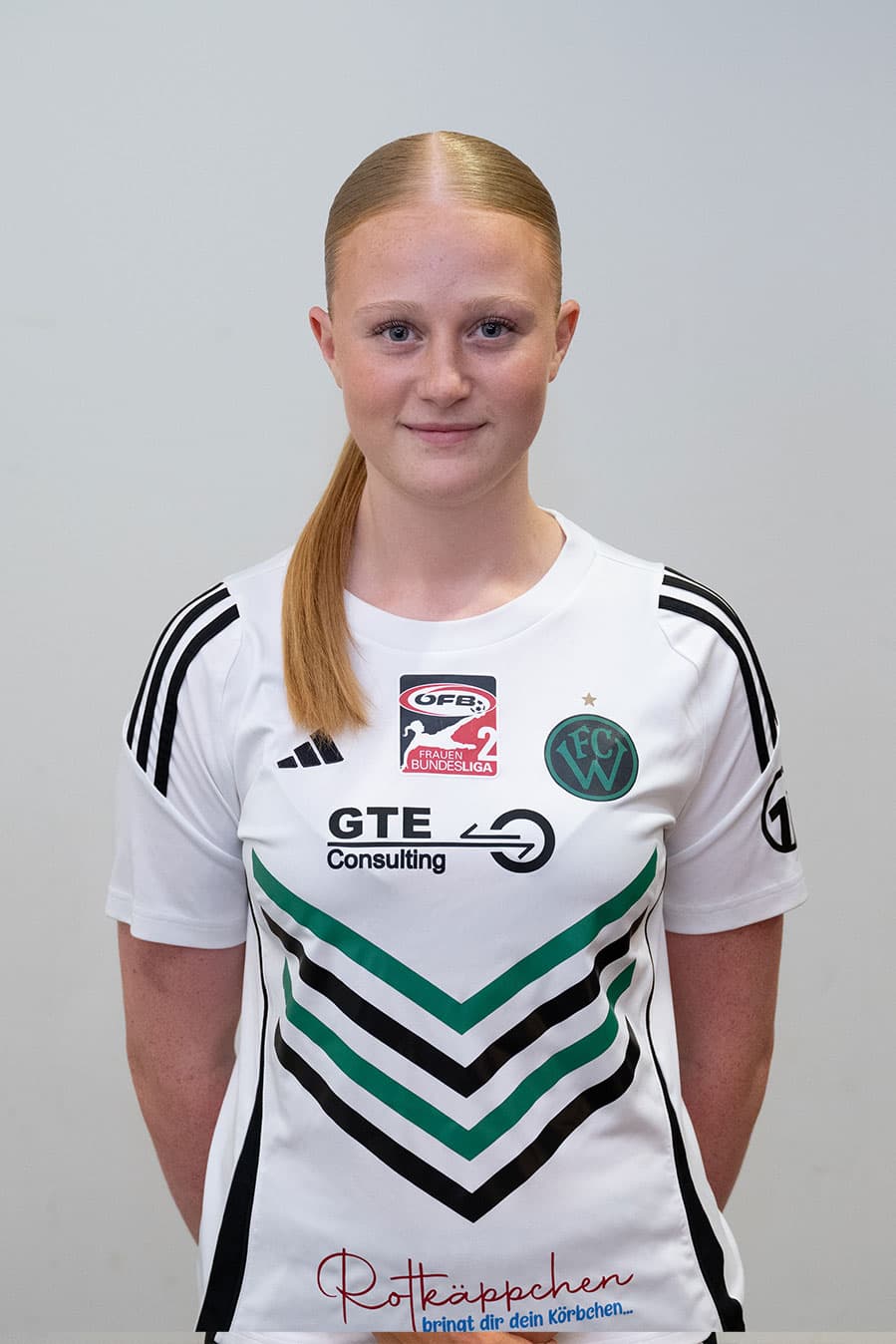 MADELEINE FENDER